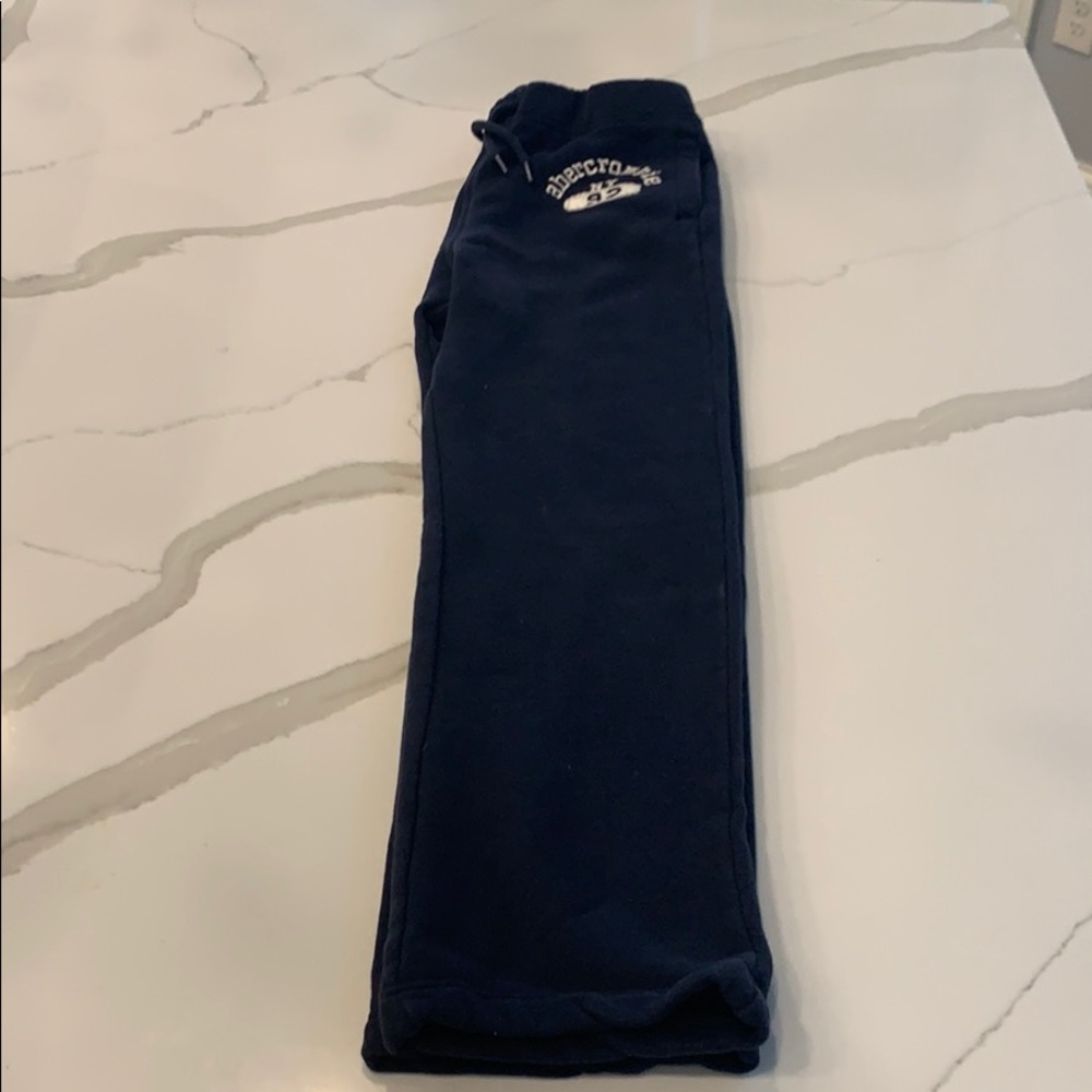Abercrombie kids navy sweatpants. Size L